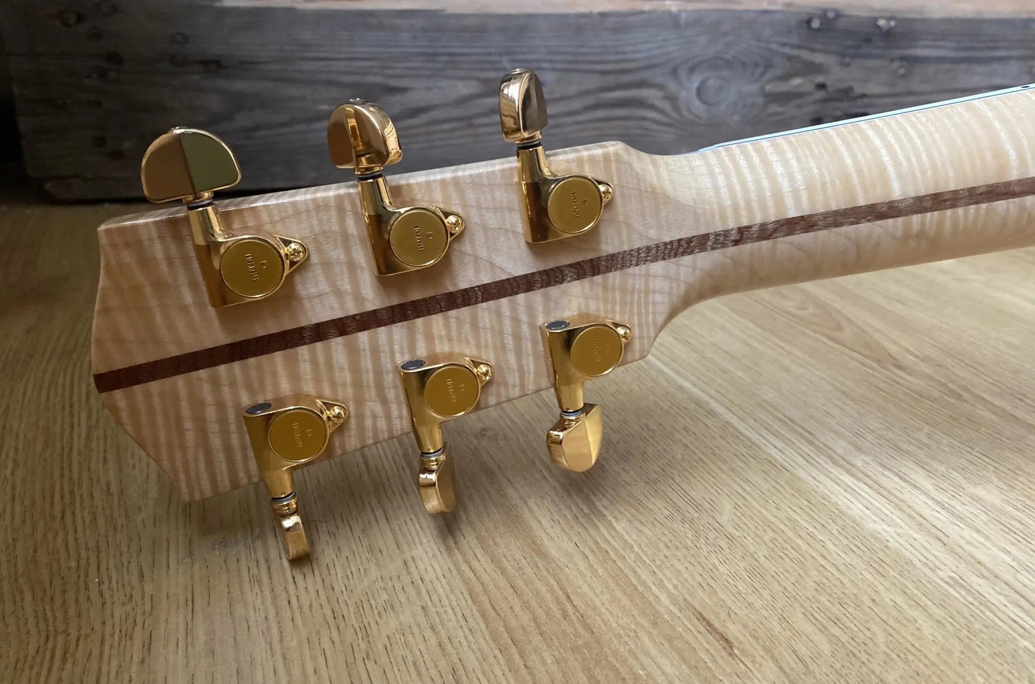 Eastman AC630 - BD (Price inc. Custom Pro Setup Package) - Richards Guitars Of Stratford Upon Avon