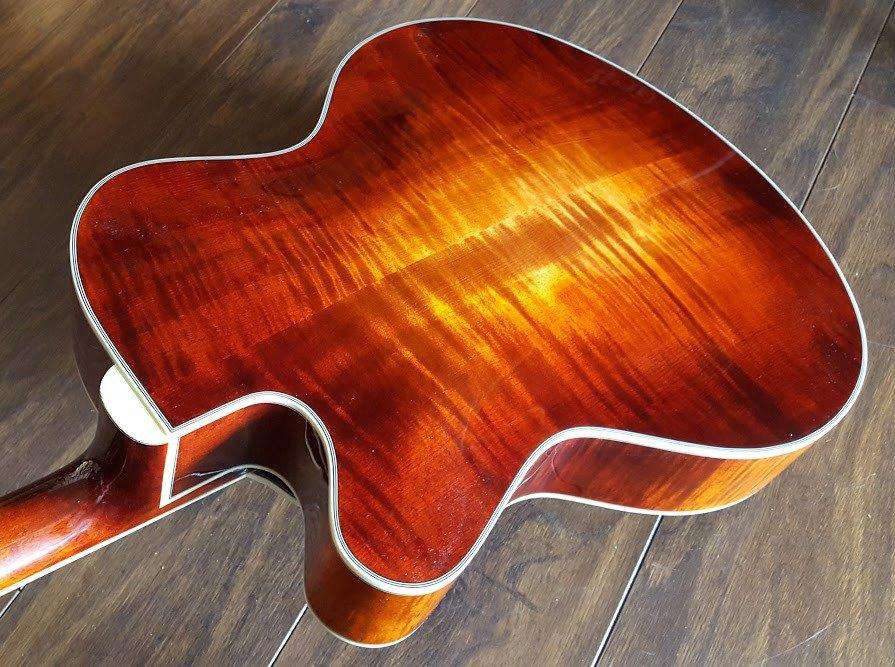 Eastman AR810CE SB (Price inc. Custom Pro Setup Package) - Richards Guitars Of Stratford Upon Avon