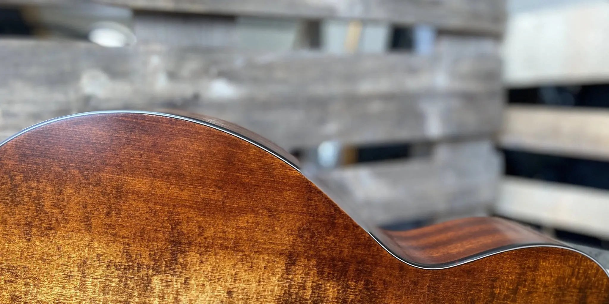 Eastman E1 OM CLASSIC Inc Premium Eastman Gigbag (Price inc. Custom Pro Setup Package) - Richards Guitars Of Stratford Upon Avon