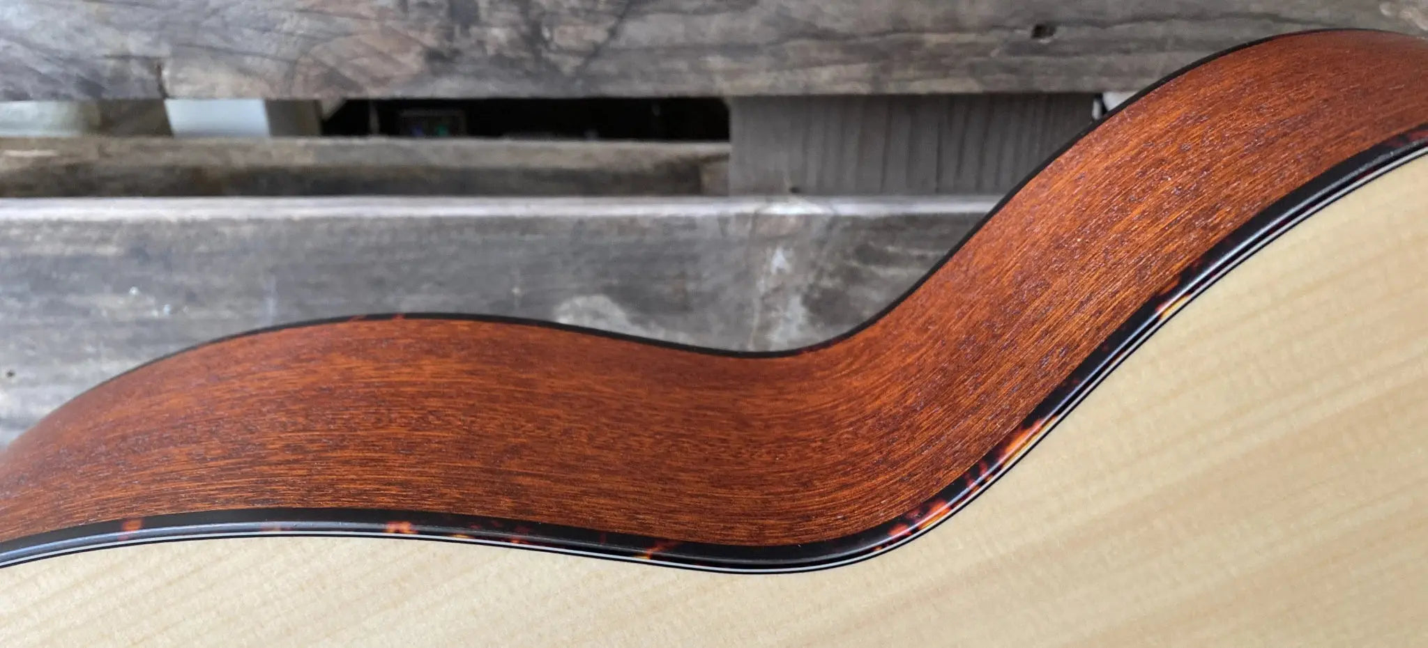 Eastman E1 OM Inc Premium Eastman Gigbag (Price inc. Custom Pro Setup Package) - Richards Guitars Of Stratford Upon Avon