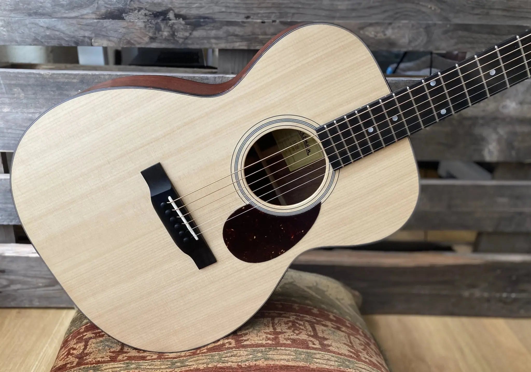 Eastman E1 OM Inc Premium Eastman Gigbag (Price inc. Custom Pro Setup Package) - Richards Guitars Of Stratford Upon Avon