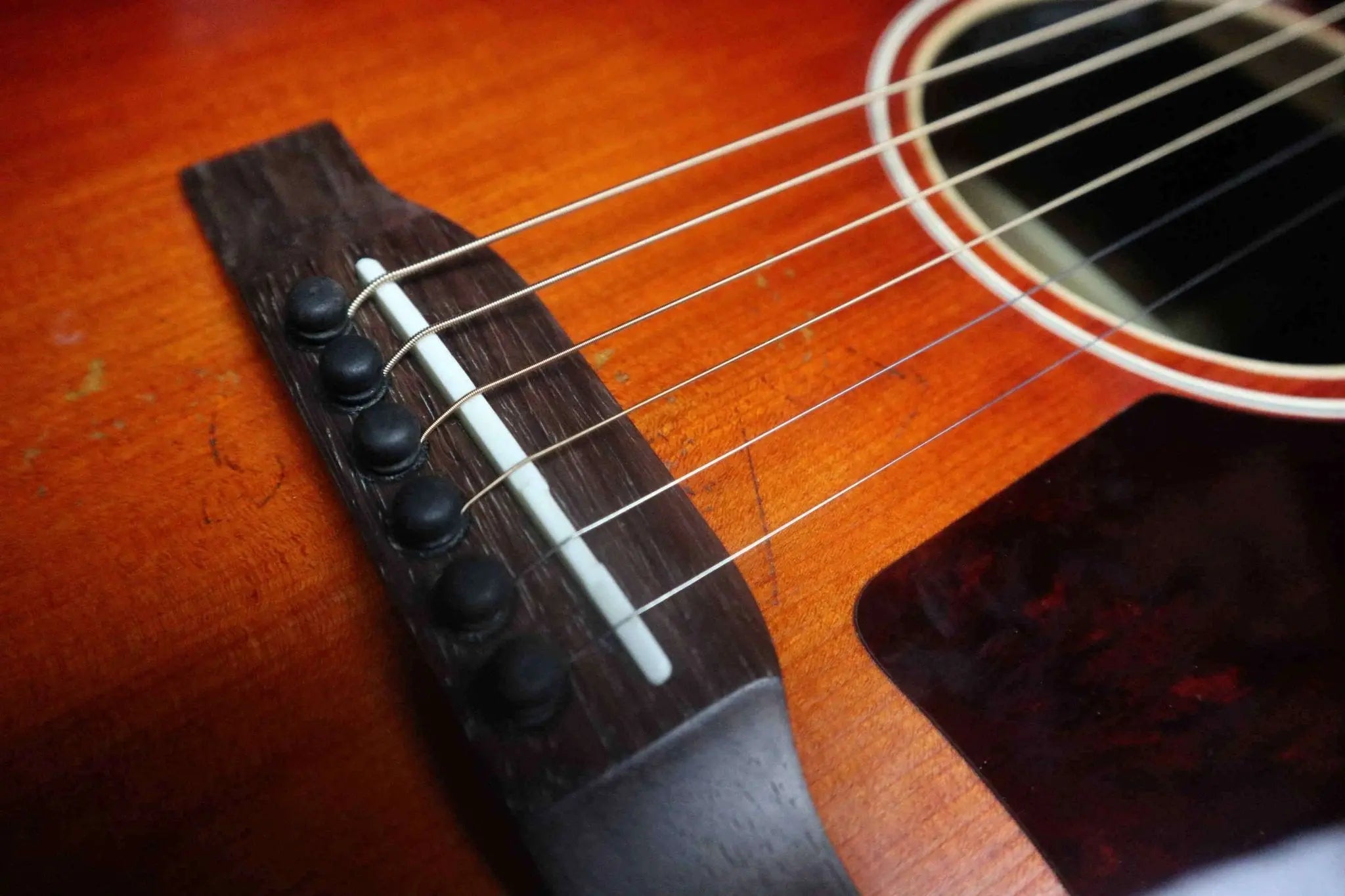 Eastman E10 SS/V Acoustic Guitar (Price inc. Custom Pro Setup Package) - Richards Guitars Of Stratford Upon Avon