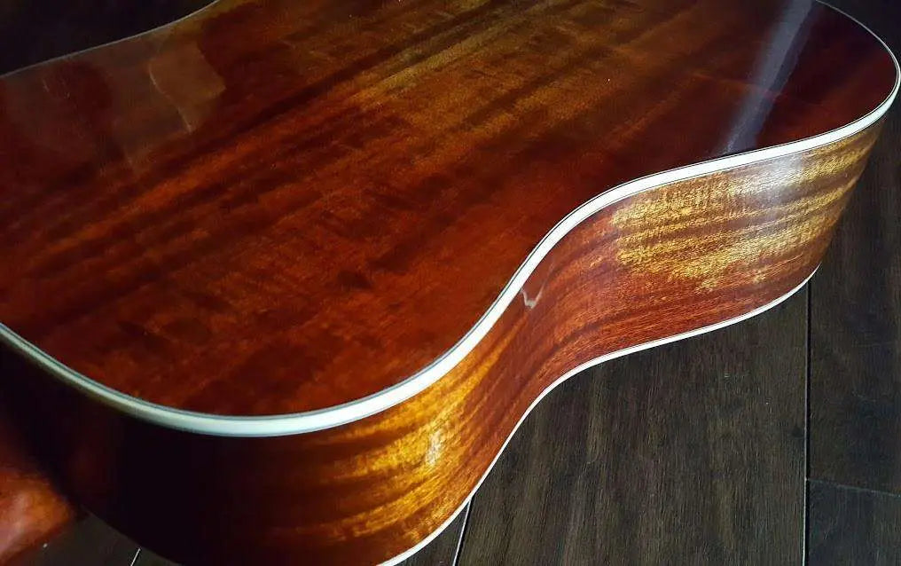 Eastman E10 SS/V Acoustic Guitar (Price inc. Custom Pro Setup Package) - Richards Guitars Of Stratford Upon Avon