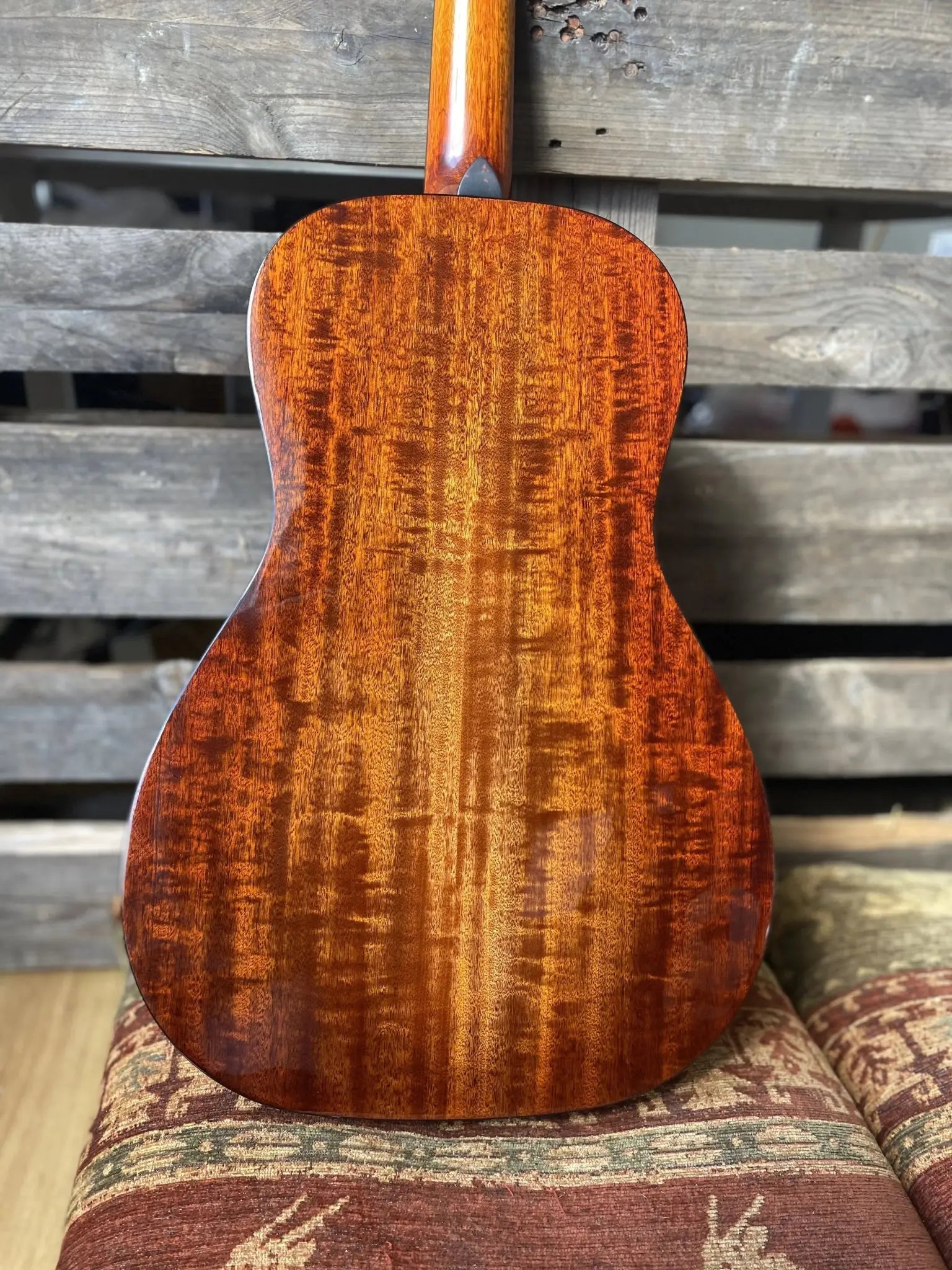 Eastman E10P TC Parlour model With Thermo Cured Top (Price inc. Custom Pro Setup Package) - Richards Guitars Of Stratford Upon Avon