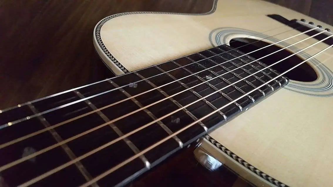 Eastman E20P TC (Price inc. Custom Pro Setup Package) - Richards Guitars Of Stratford Upon Avon