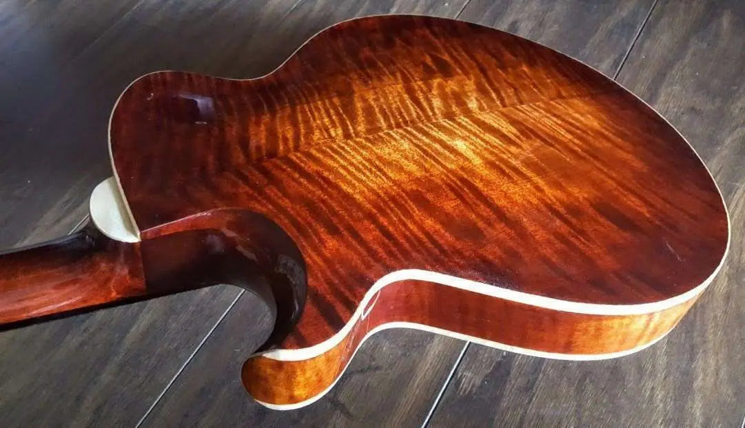 Eastman ER2 (Price inc. Custom Pro Setup Package) - Richards Guitars Of Stratford Upon Avon