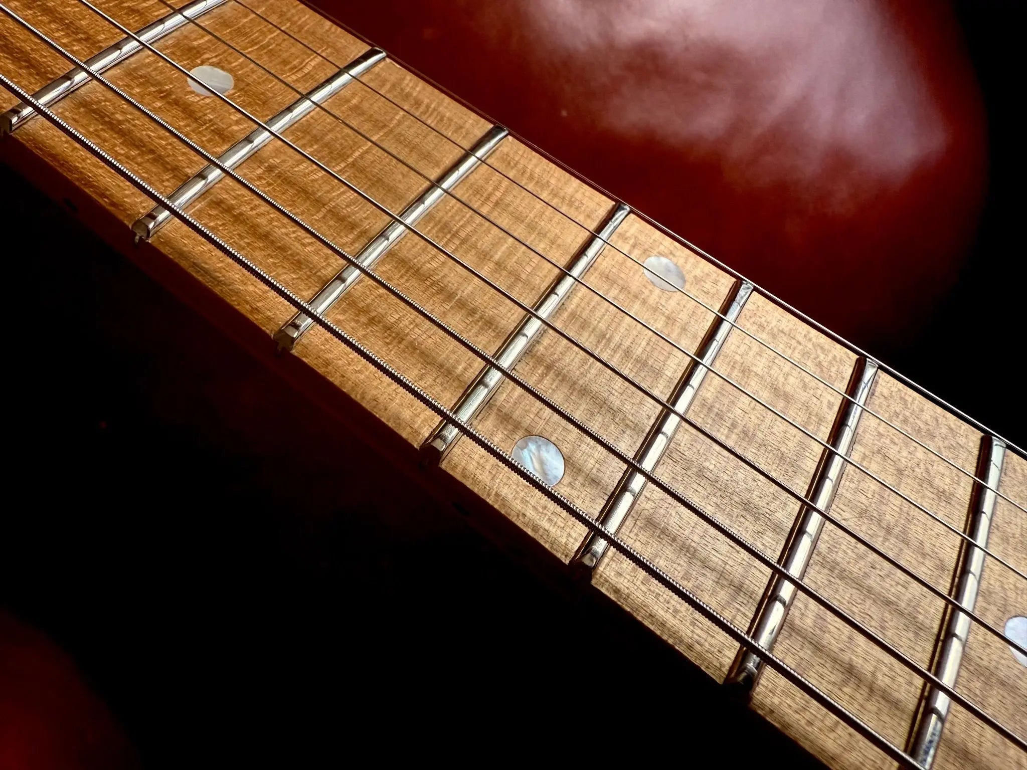 Eastman Fullertone SC52 Desert Sand (Price inc. Custom Pro Setup Package) - Richards Guitars Of Stratford Upon Avon