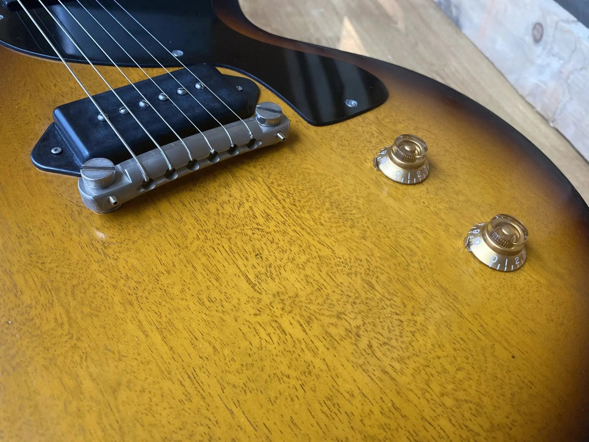 Eastman SB55/v - SB (Price inc. Custom Pro Setup Package) - Richards Guitars Of Stratford Upon Avon