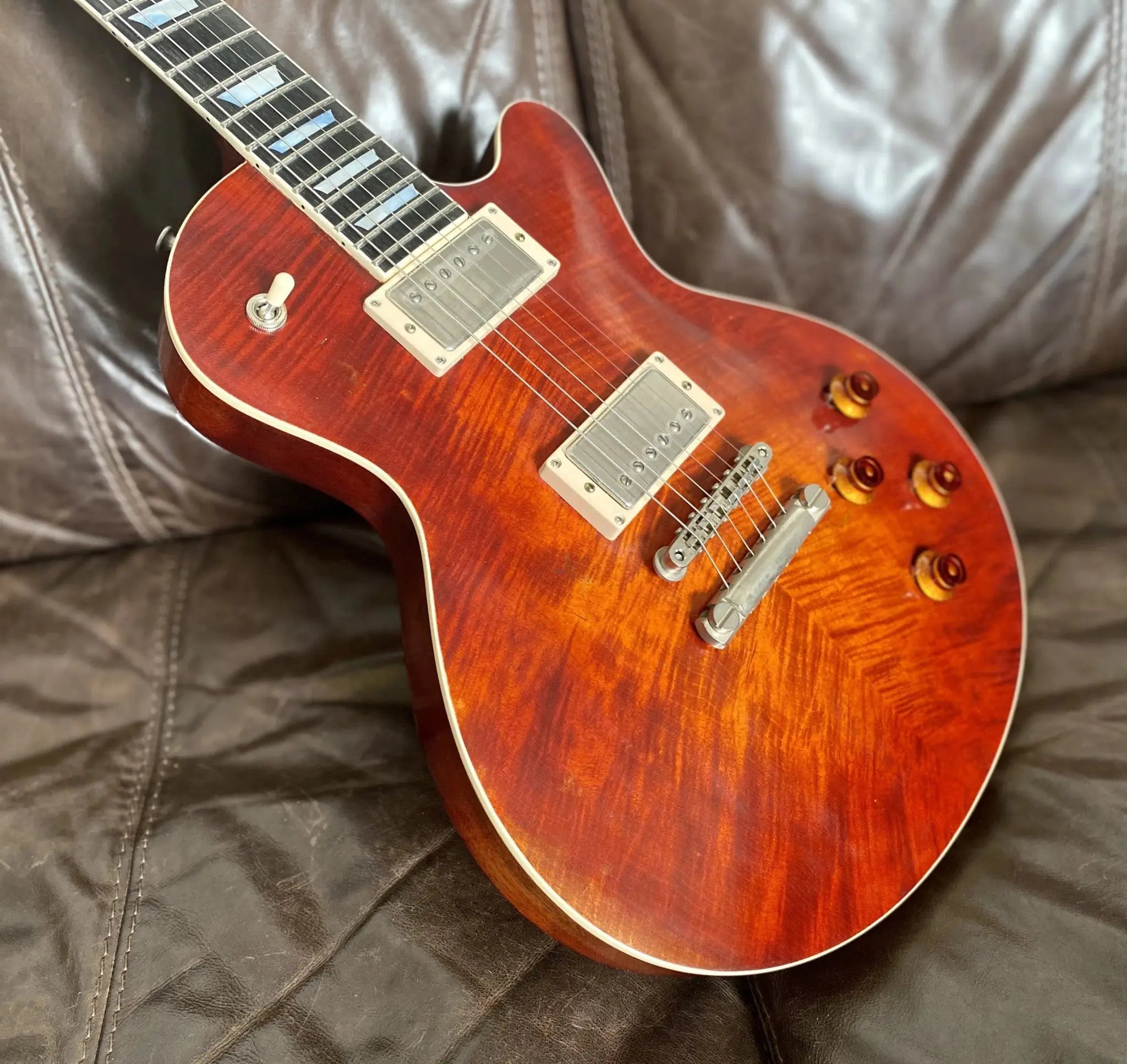 Eastman SB59/V Antique Classic (Price inc. Custom Pro Setup Package) - Richards Guitars Of Stratford Upon Avon