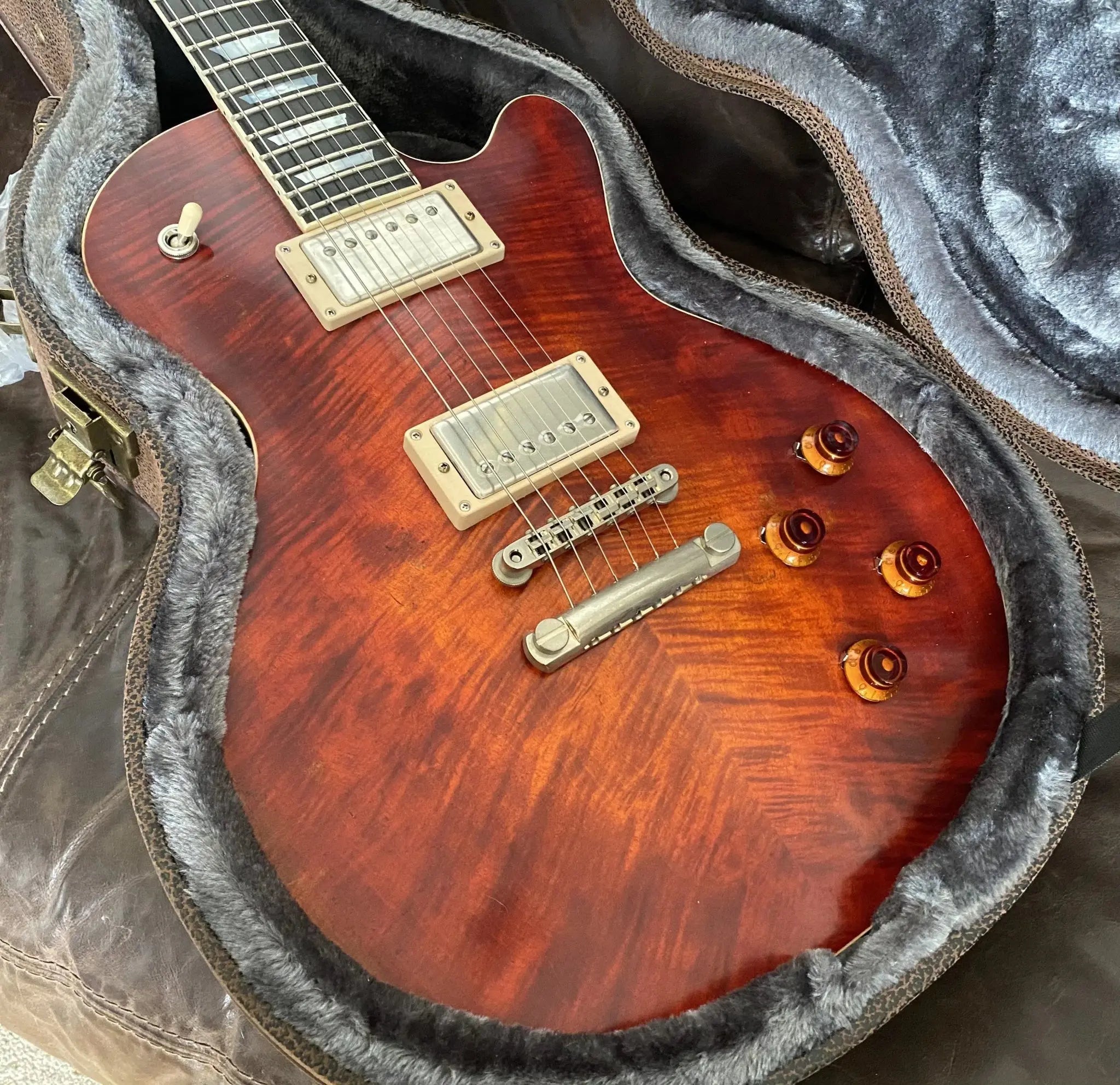 Eastman SB59/V Antique Classic (Price inc. Custom Pro Setup Package) - Richards Guitars Of Stratford Upon Avon