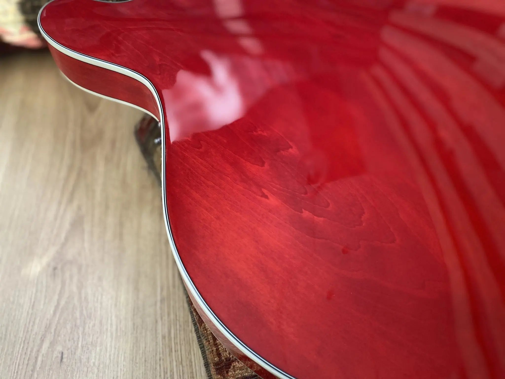 Eastman T386 Red (Price inc. Custom Pro Setup Package) - Richards Guitars Of Stratford Upon Avon