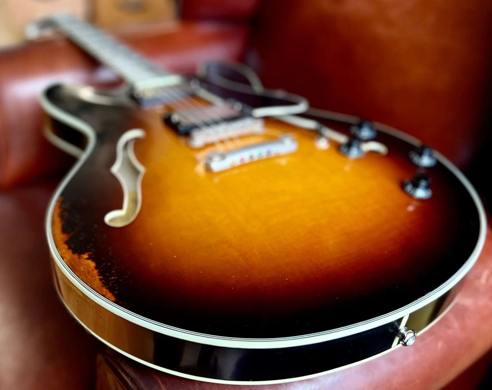 Eastman T59/v Sunburst (Price inc. Custom Pro Setup Package) - Richards Guitars Of Stratford Upon Avon