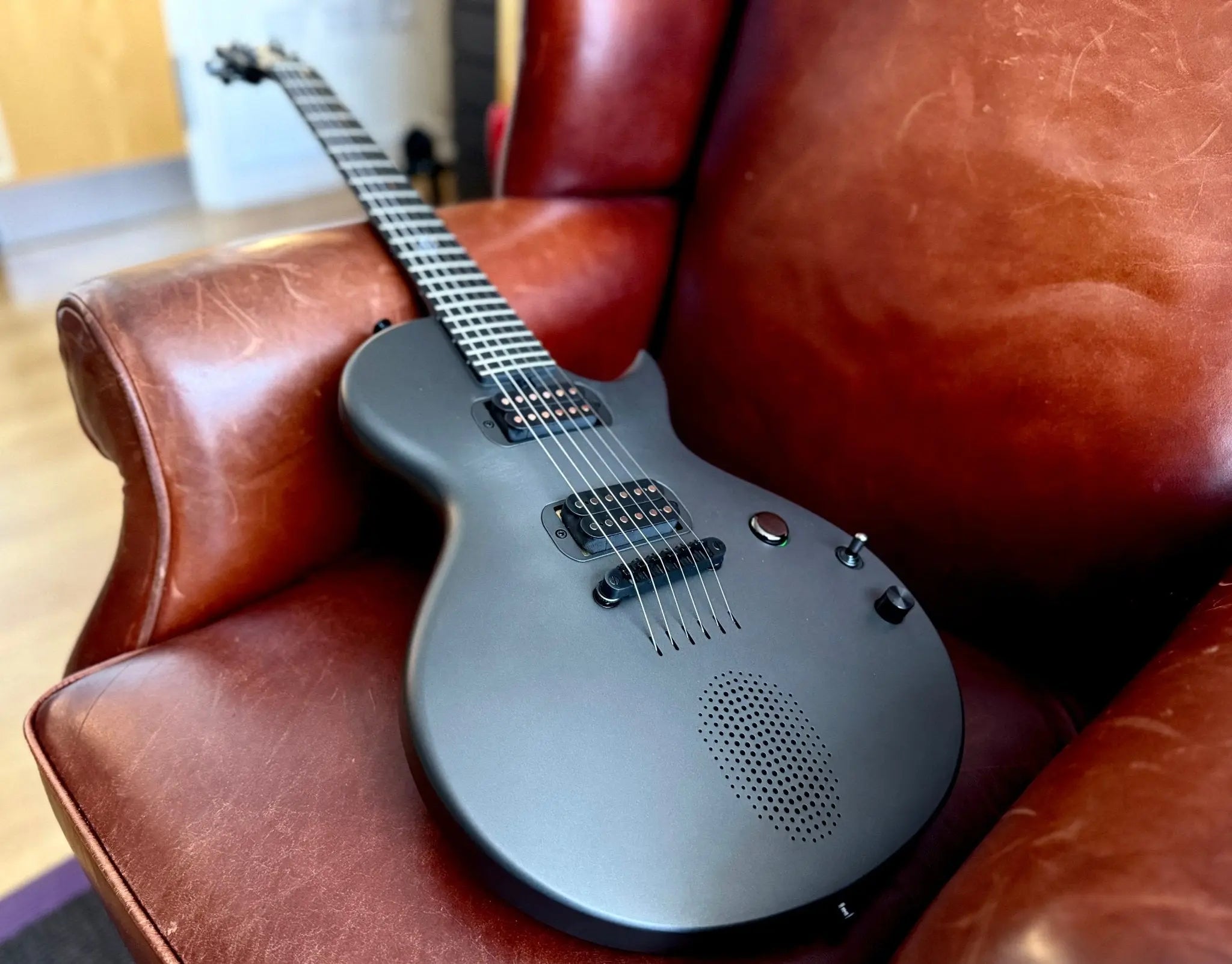 Enya Nova Go Sonic Black, Electric Guitar (Guitar with case and accessories) - Richards Guitars Of Stratford Upon Avon