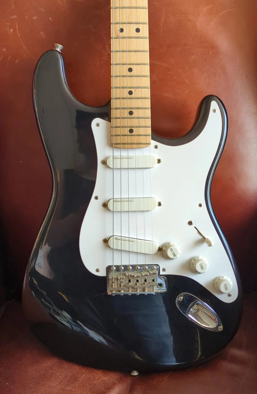 Fender Eric Clapton Signature "Blackie" Stratocaster 1993 (Used) - Richards Guitars Of Stratford Upon Avon