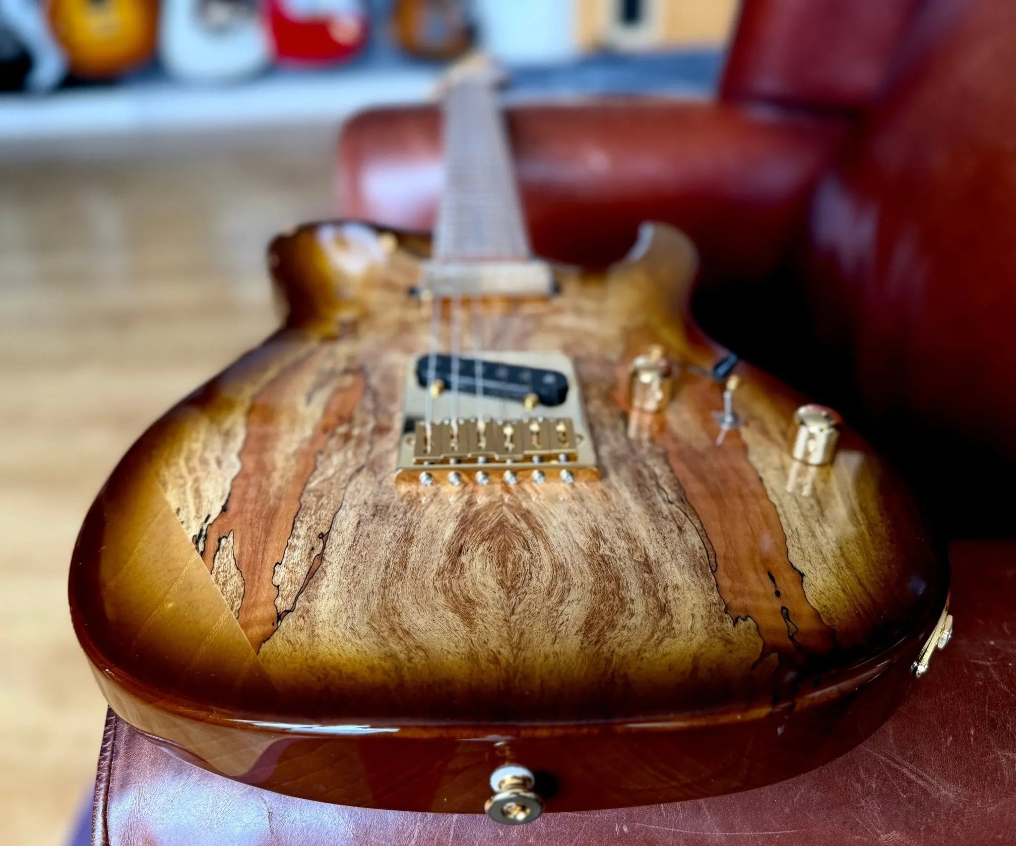 FGN Guitars Expert Iliad HCB Hojicha Burst - Richards Guitars Of Stratford Upon Avon