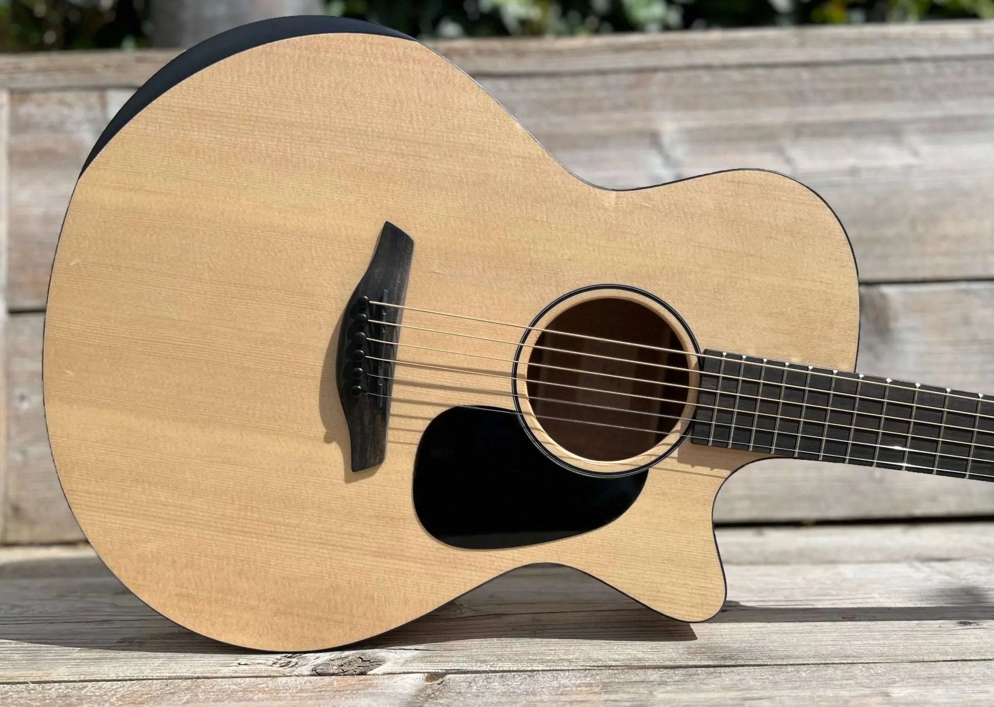 Furch Violet Deluxe Gc EM Engelmann Spruce Deluxe Acoustic Guitar (2025 CNR Active Upgrade Model) - Richards Guitars Of Stratford Upon Avon