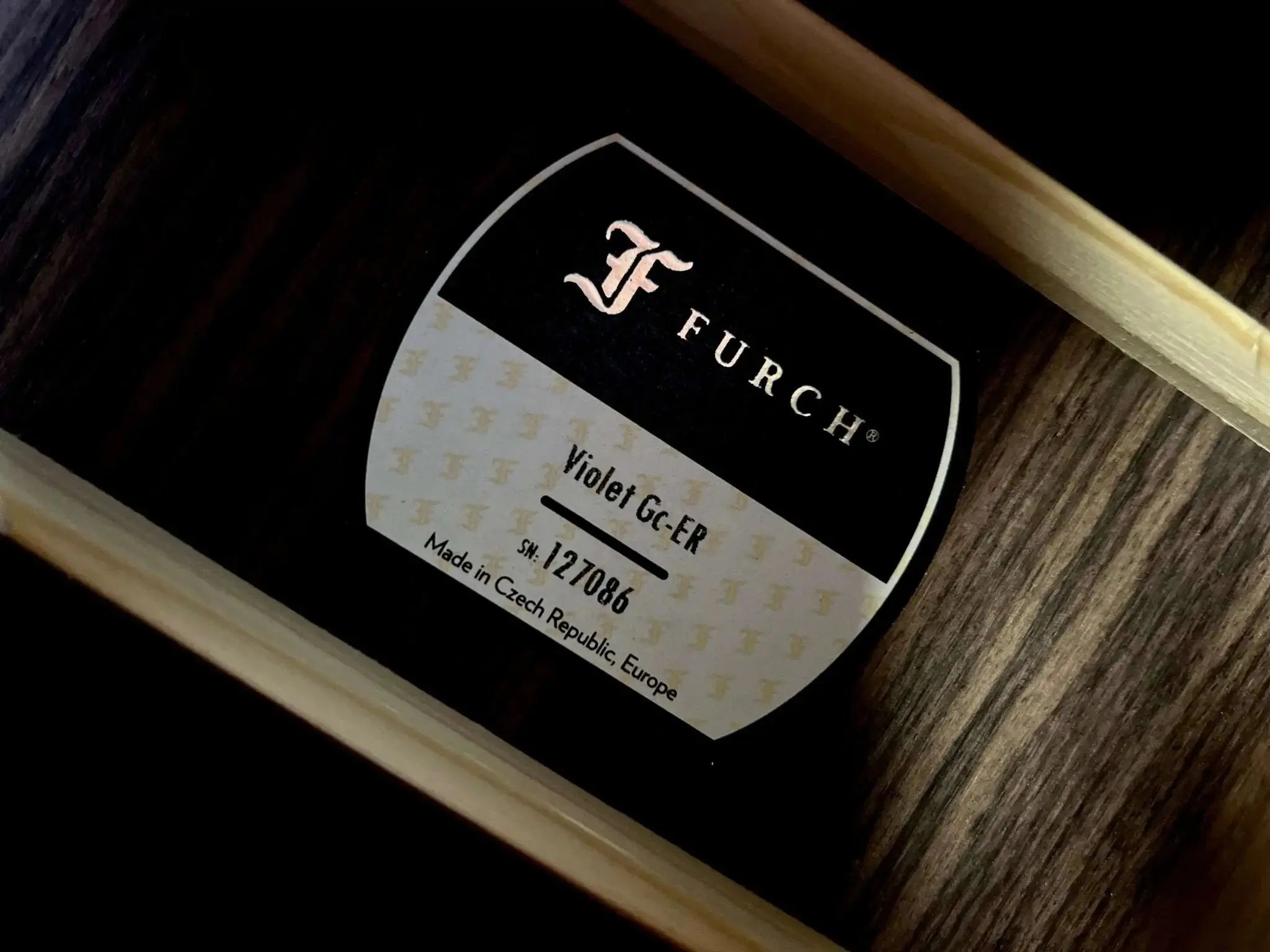 Furch Violet Deluxe Gc ER Deluxe Engelmann Spruce With Rosewood Back & Sides Acoustic Guitar (2025 CNR Active Upgrade Model) - Richards Guitars Of Stratford Upon Avon