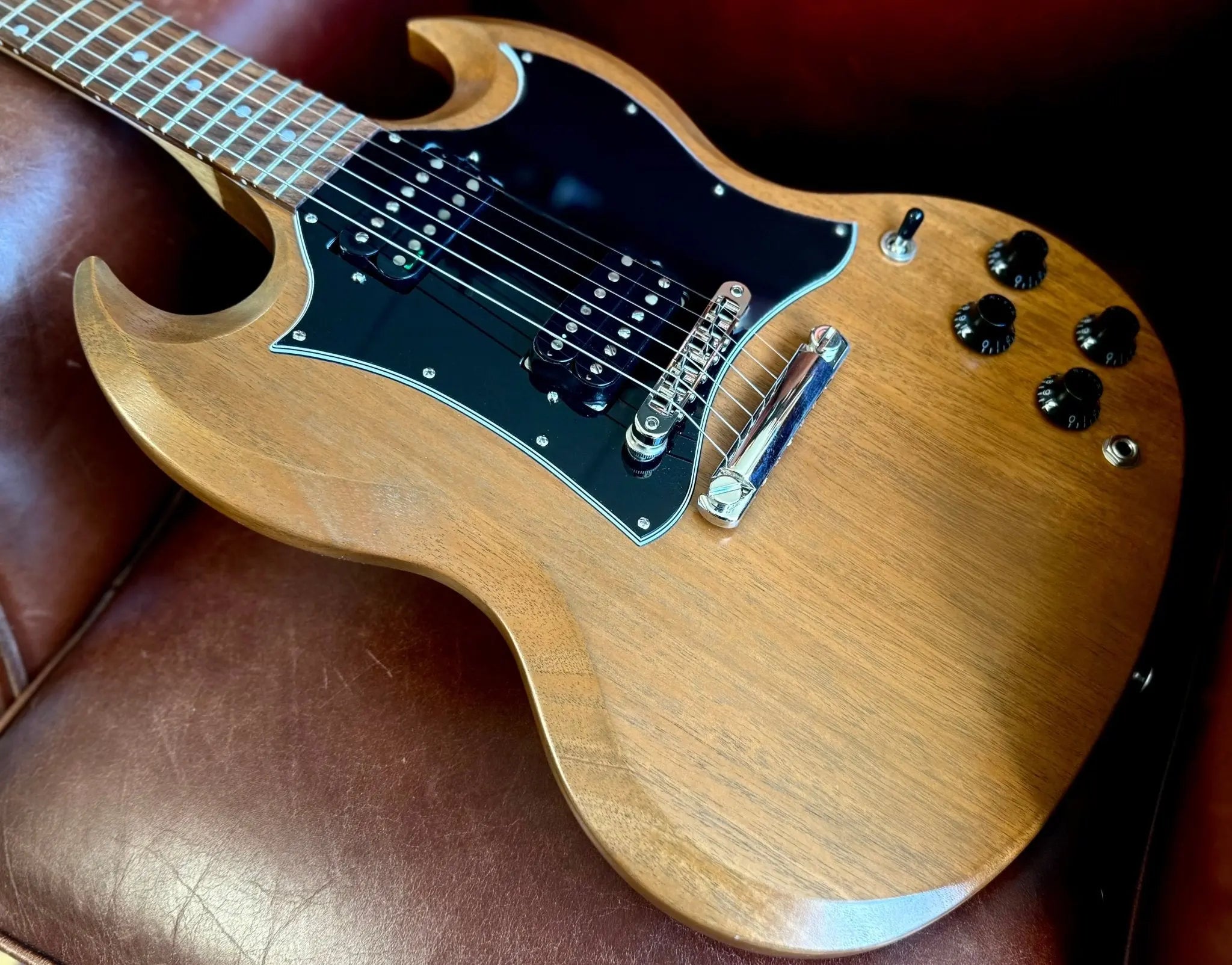 Gibson Tribute SG in Natural Walnut (used) - Richards Guitars Of Stratford Upon Avon