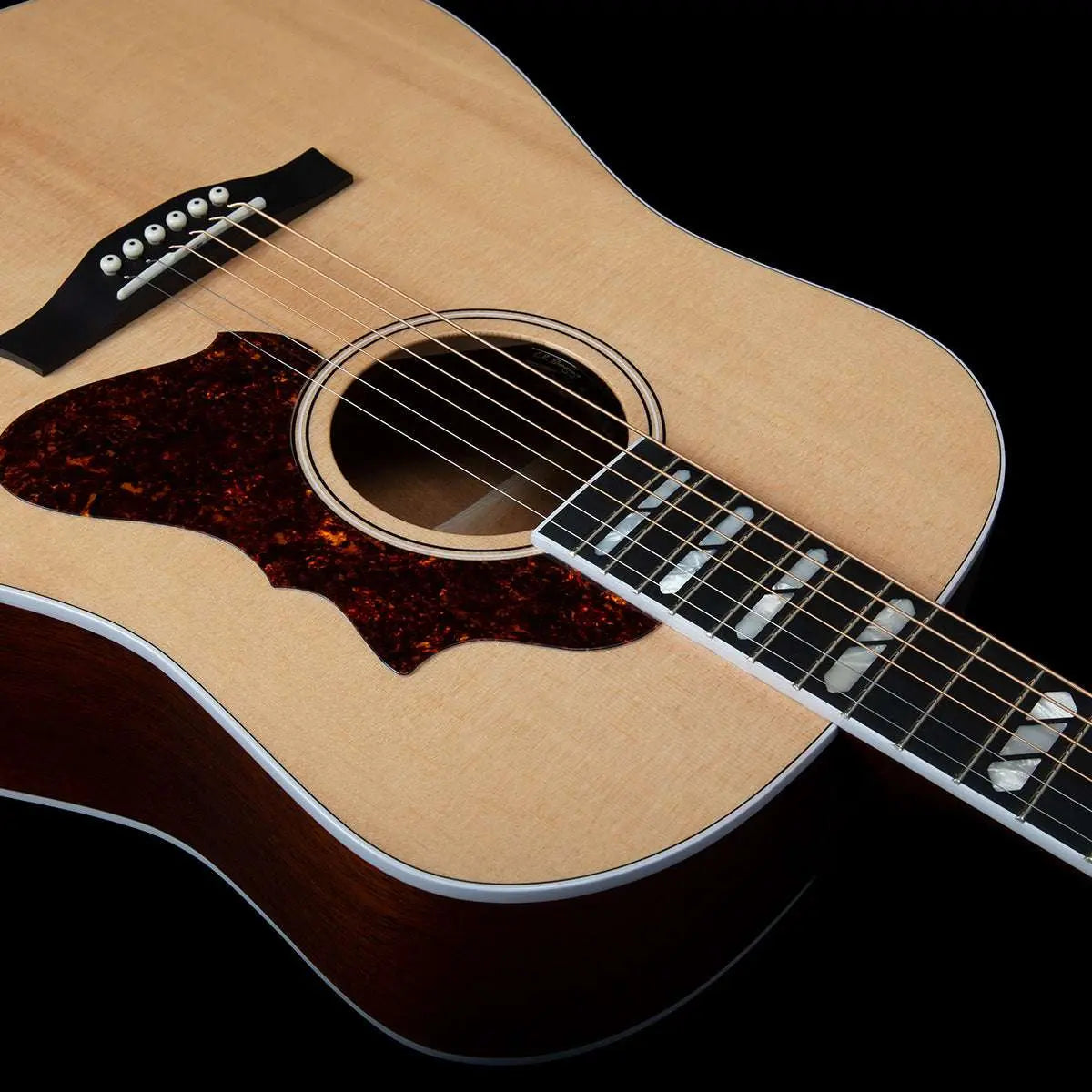 Godin Metropolis LTD HG Electro - Acoustic Guitar with Bag ~ Natural - Richards Guitars Of Stratford Upon Avon