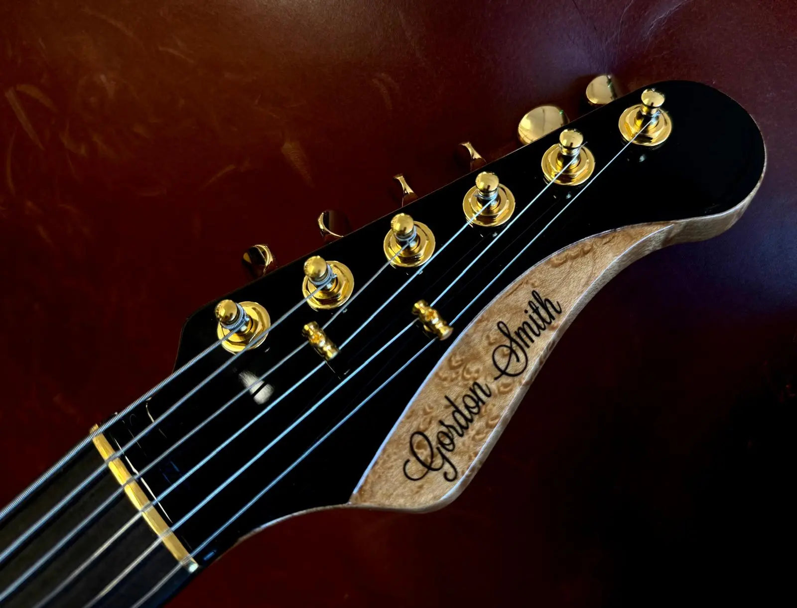 Gordon Smith Gatsby Deluxe - Jet Black - Richards Guitars Of Stratford Upon Avon