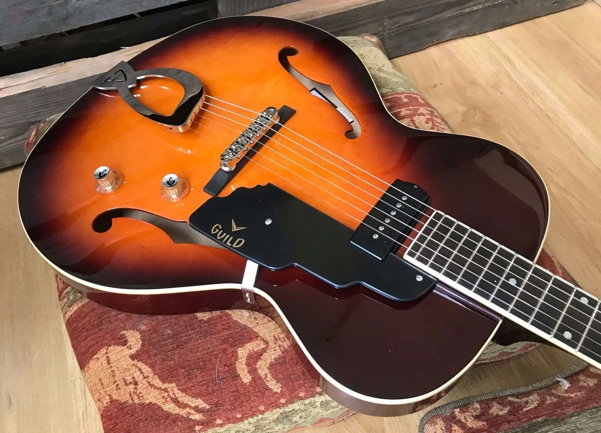 Guild T - 50 SLIM AB - Richards Guitars Of Stratford Upon Avon