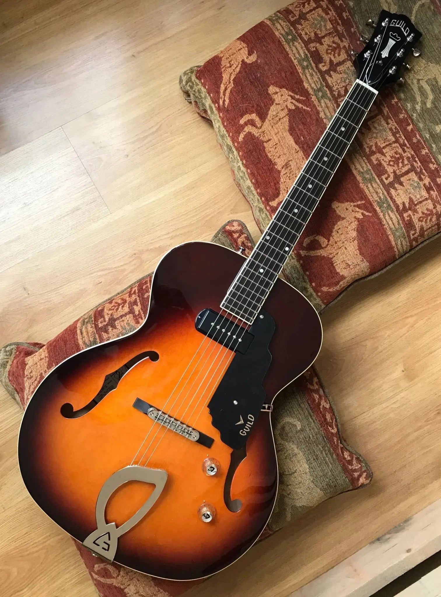 Guild T - 50 SLIM AB - Richards Guitars Of Stratford Upon Avon