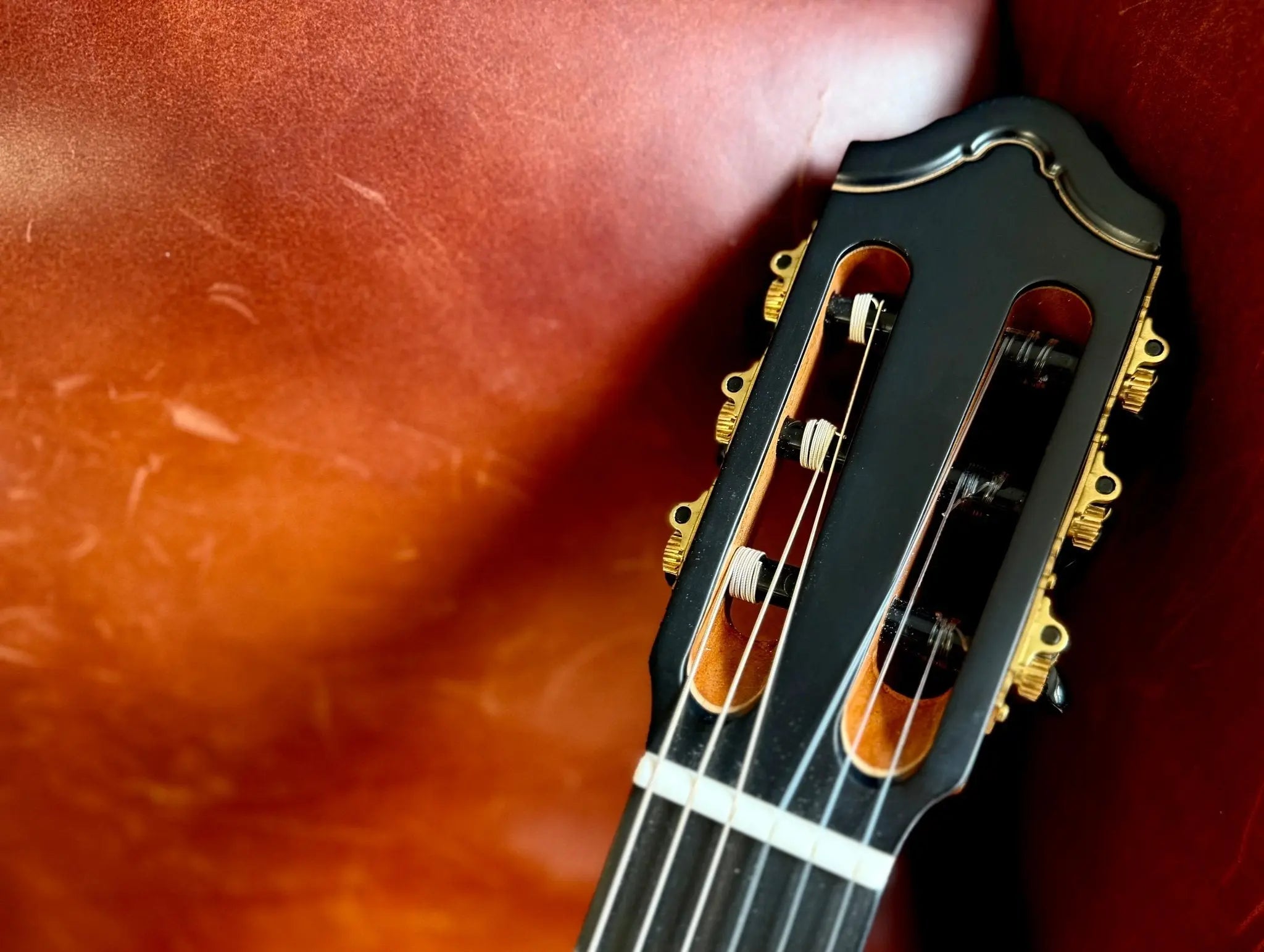 Kremona SOLEA SA C, Solid Red Cedar, Solid Cocobolo - Richards Guitars Of Stratford Upon Avon