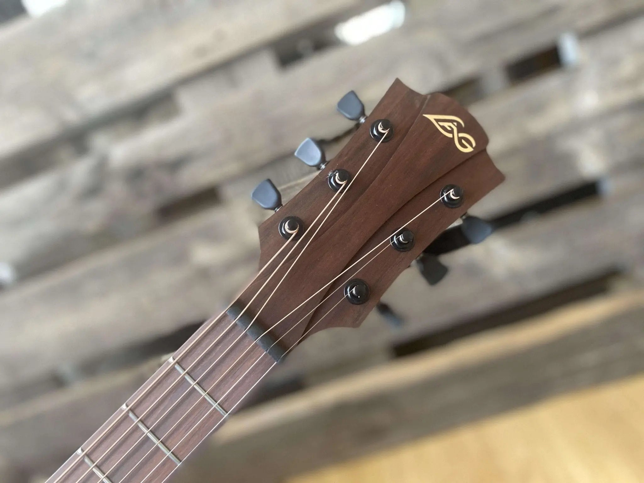 LAG T70D Dreadnought. The Best £200 Dreadnought Acoustic Guitar. My Personal Recommendation. - Richards Guitars Of Stratford Upon Avon