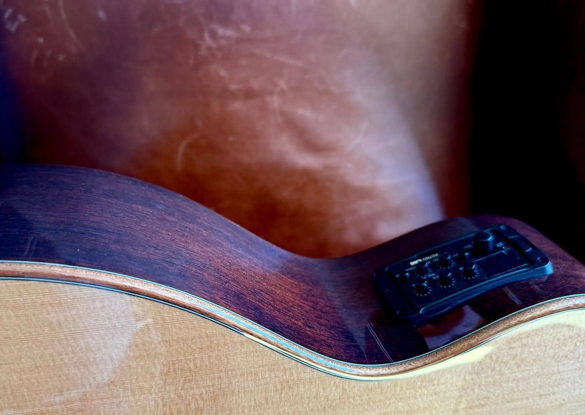 LAG TRAMONTANE 118 T118ACE AUDITORIUM CUTAWAY ELECTRO - Richards Guitars Of Stratford Upon Avon