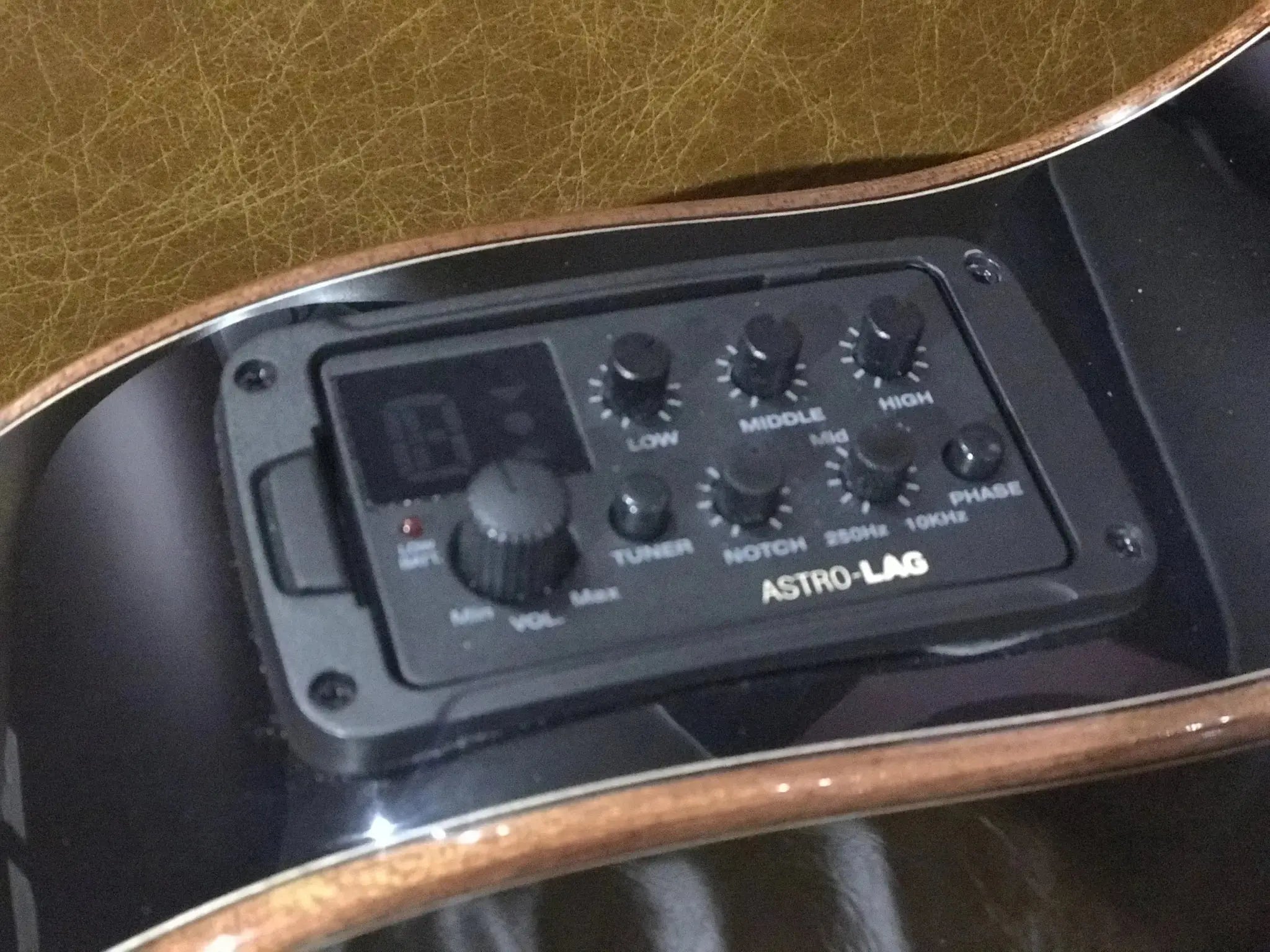 LAG TRAMONTANE 118 T118ASCE - BLK AUDITORIUM SLIM CUTAWAY ELECTRO BLACK - Richards Guitars Of Stratford Upon Avon