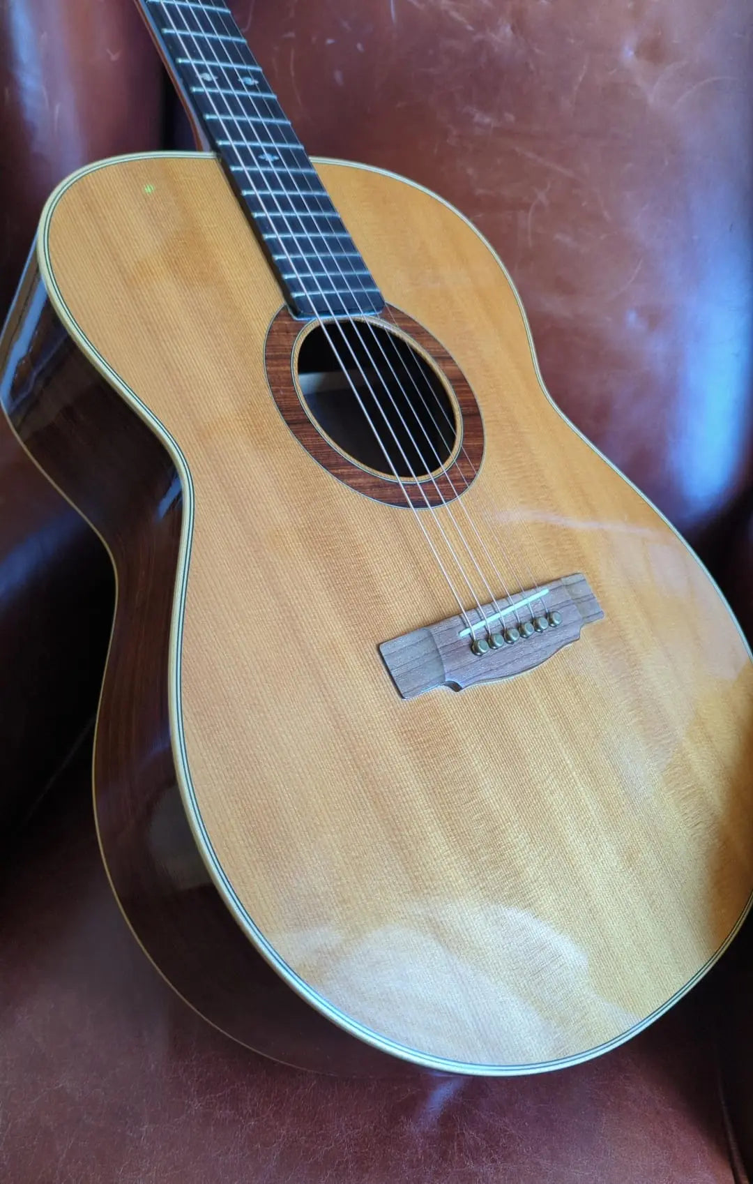 Tarquin Bolton - UK Luthier - built custom acoustic guitar (used) - Richards Guitars Of Stratford Upon Avon