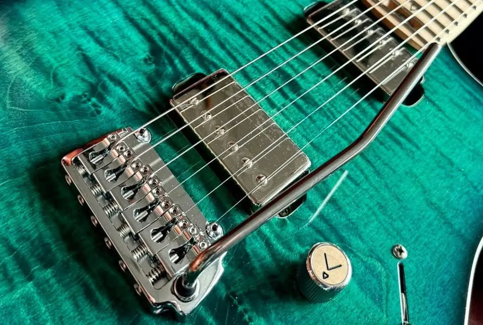 Valiant Soothsayer Malachite Alchemist Custom With Stainless Steel Frets Upgrade - Richards Guitars Of Stratford Upon Avon