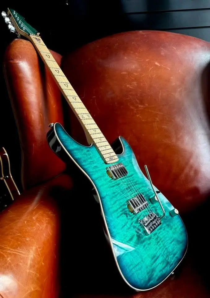 Valiant Soothsayer Malachite Alchemist Custom With Stainless Steel Frets Upgrade - Richards Guitars Of Stratford Upon Avon
