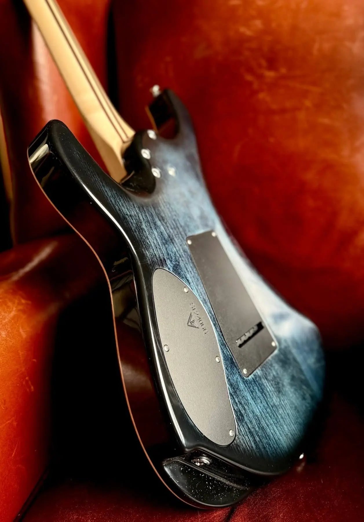 Valiant Soothsayer Malachite Alchemist Custom With Stainless Steel Frets Upgrade - Richards Guitars Of Stratford Upon Avon