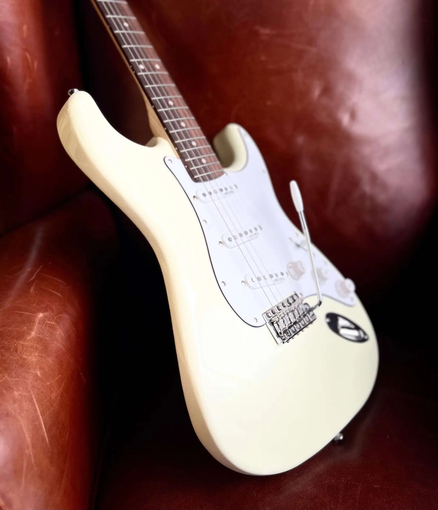 Vintage V6VW ReIssued Electric Guitar ~ Vintage White - Richards Guitars Of Stratford Upon Avon