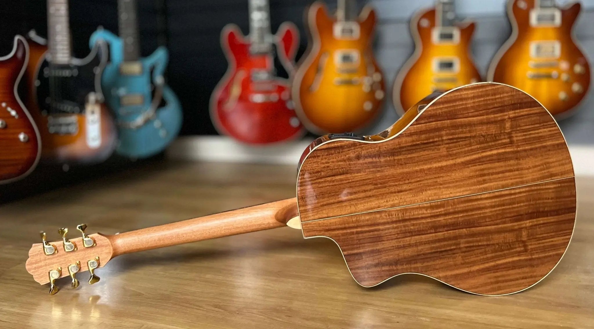 Washburn Bella Tono ALLURE SC56S - Natural Electro Acoustic Guitar - Richards Guitars Of Stratford Upon Avon