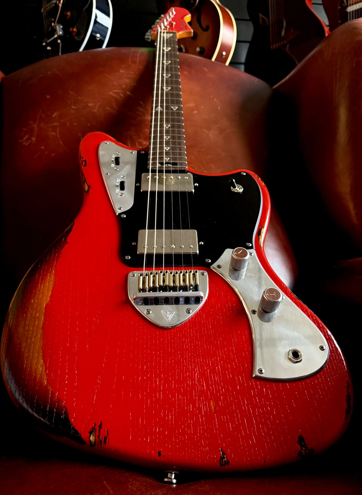 Valiant Jupiter "Dual Coat" Fiesta Red Barhat Distressed