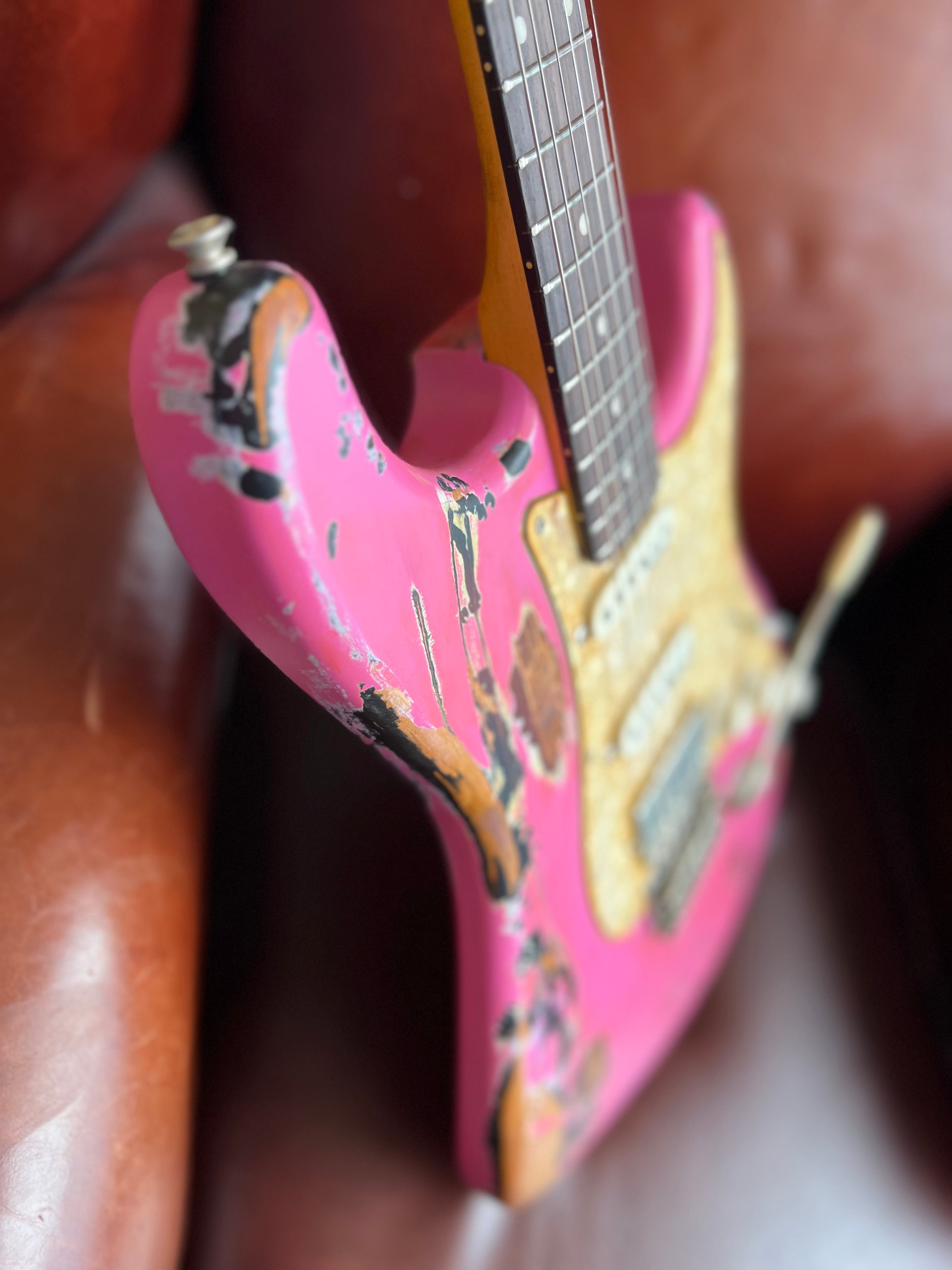 Vintage ProShop "Industrial Punk" Custom V6 in Radioactive Bubblegum Pink & FREE Custom Pro Setup, Chitarra elettrica in vendita da Richards Guitars.