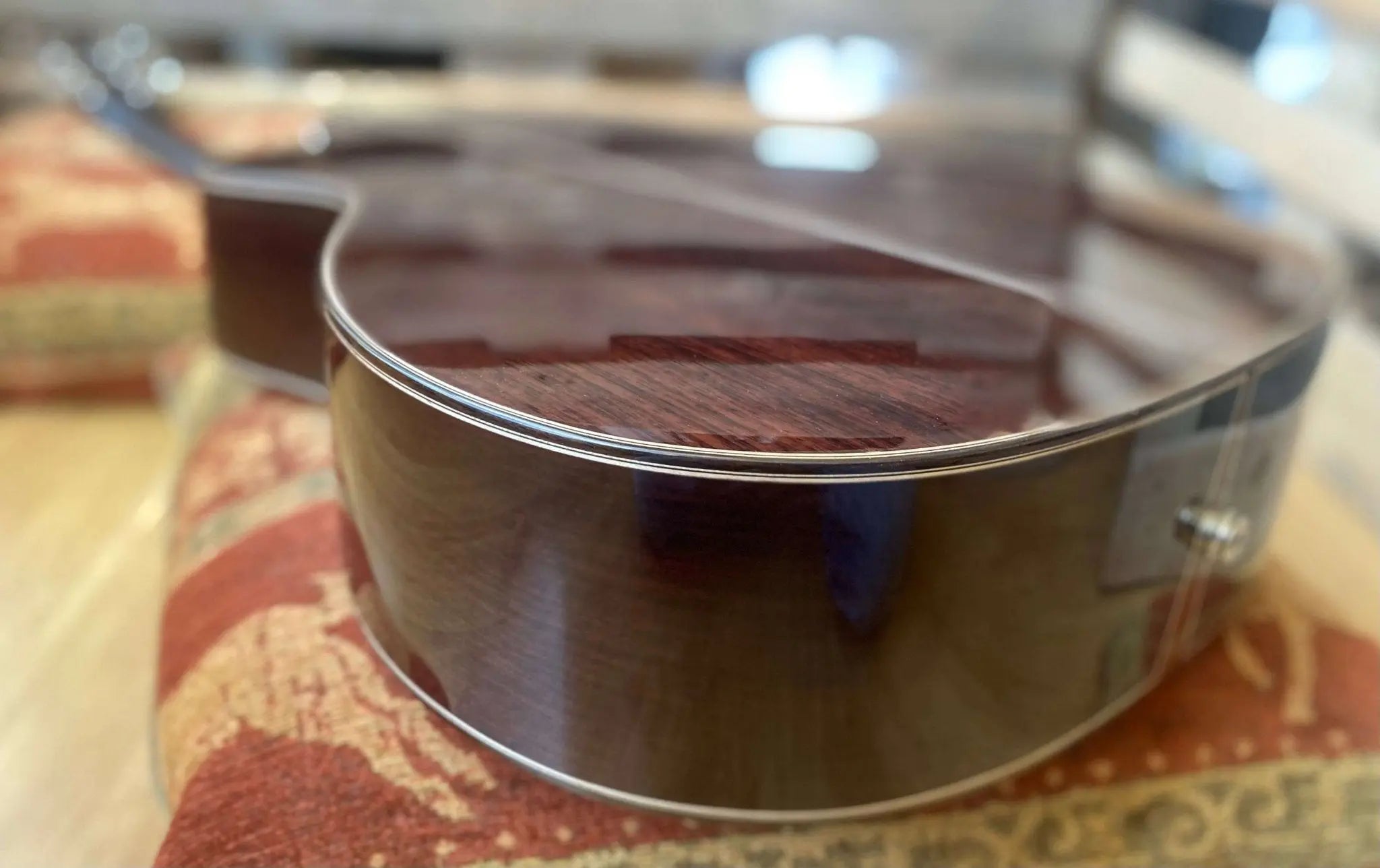 Auden Artist 45 Chester Cutaway Spruce/Rosewood Cutaway. (Free Brad Clarke supernatural system) - Richards Guitars Of Stratford Upon Avon