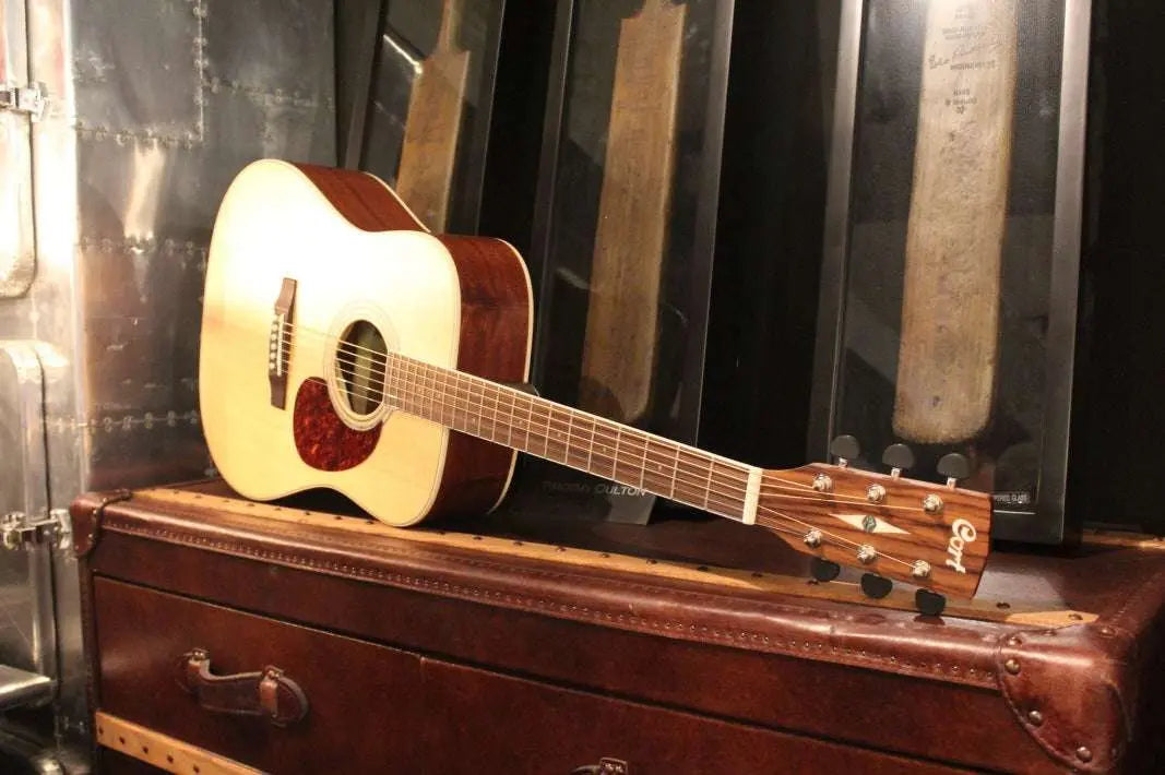 Cort Earth 100 Natural Satin - Richards Guitars Of Stratford Upon Avon