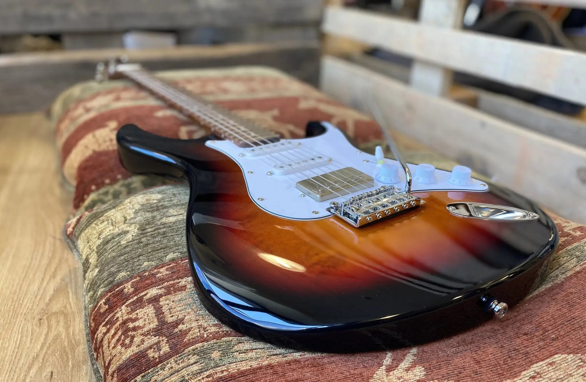 Cort G260CS 3 Tone Sunburst - Richards Guitars Of Stratford Upon Avon