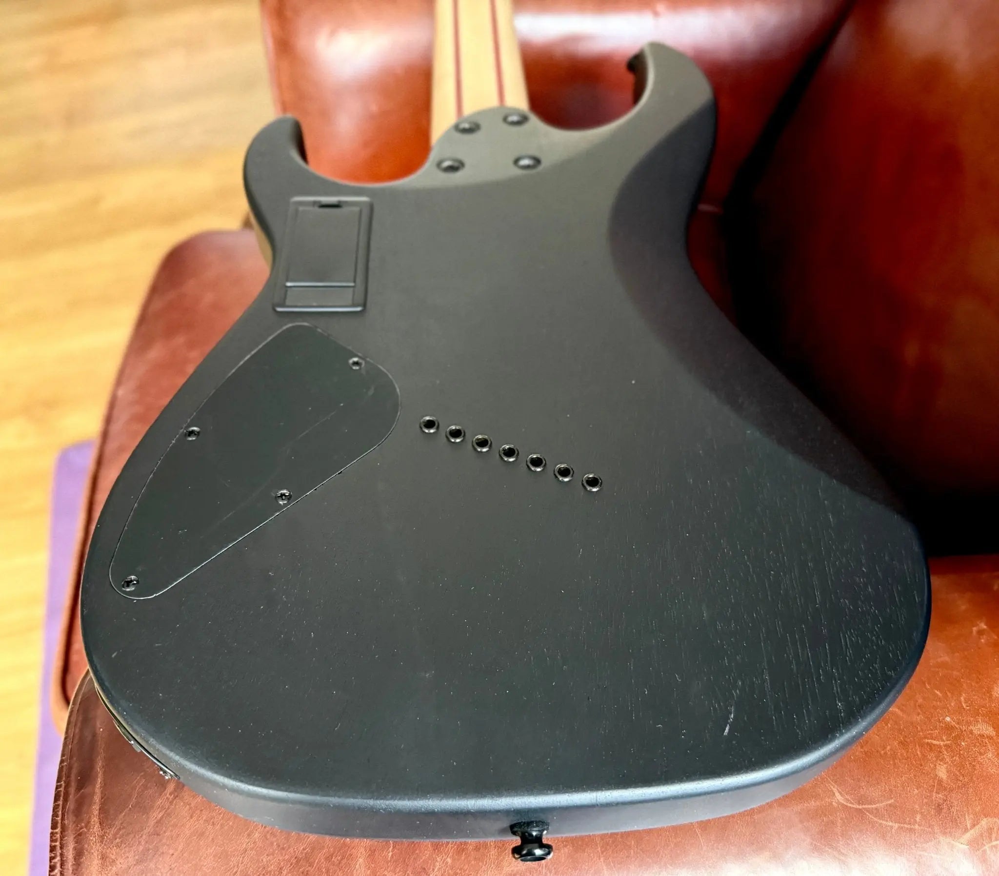 Cort KX507MS Pale Moon, Natural Black Burst - Richards Guitars Of Stratford Upon Avon