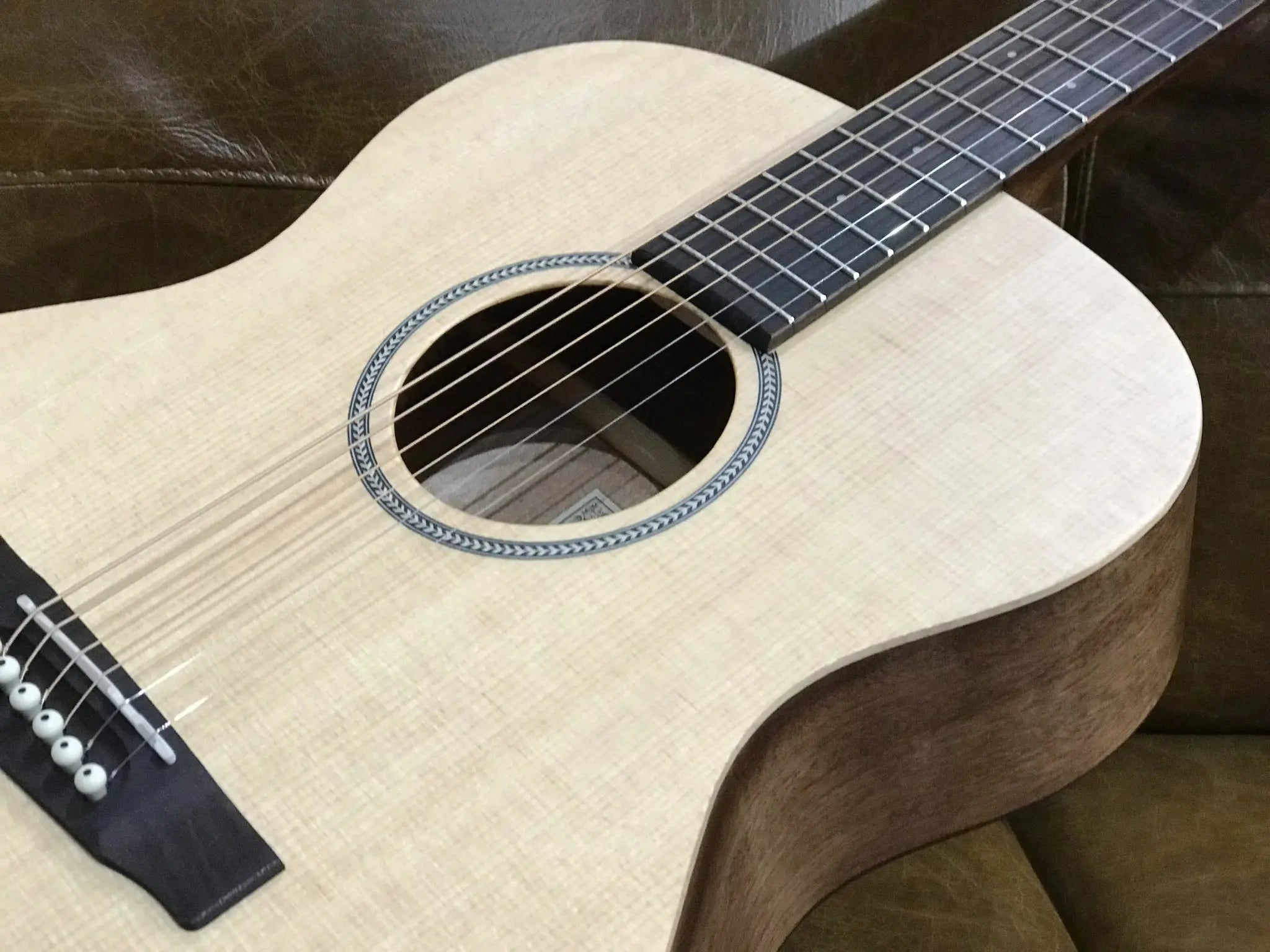 Cort Luce Acoustic Bevel Cut Open Pore - Richards Guitars Of Stratford Upon Avon