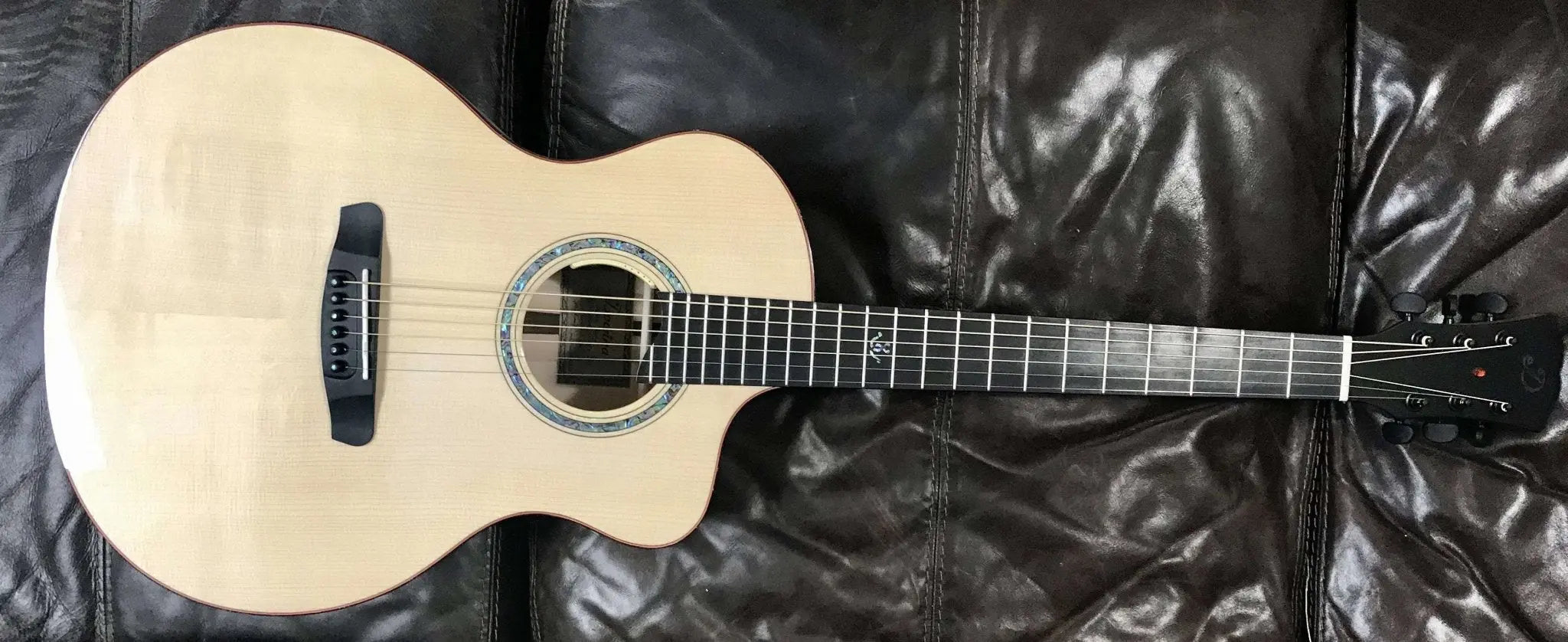 Dowina Maple / Rosewood / Maple Trio Plate GAC - Richards Guitars Of Stratford Upon Avon