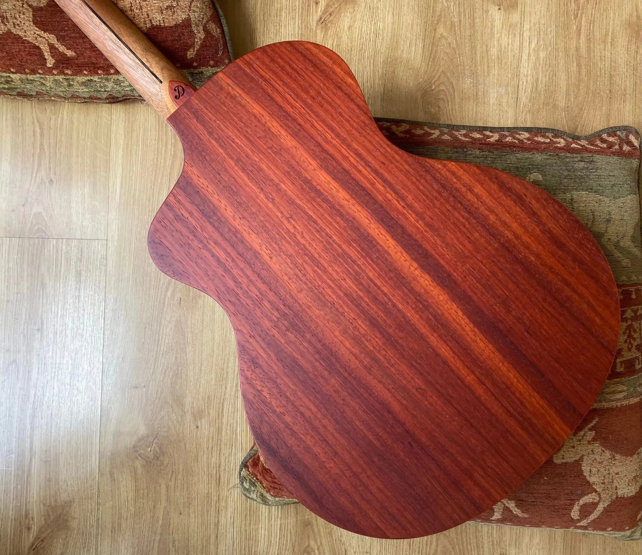 Dowina PADAUK GAC Deluxe (Torrified Swiss Moon Spruce) - Richards Guitars Of Stratford Upon Avon