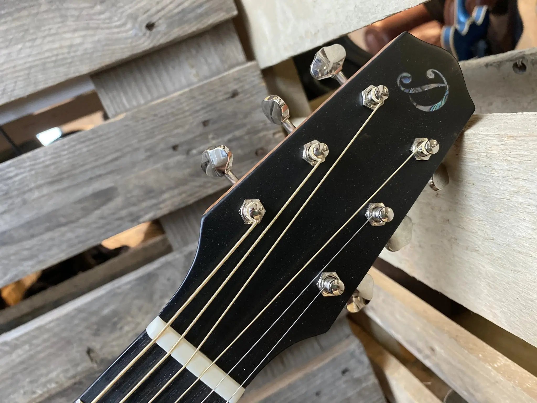 Dowina Rosewood BV - Richards Guitars Of Stratford Upon Avon