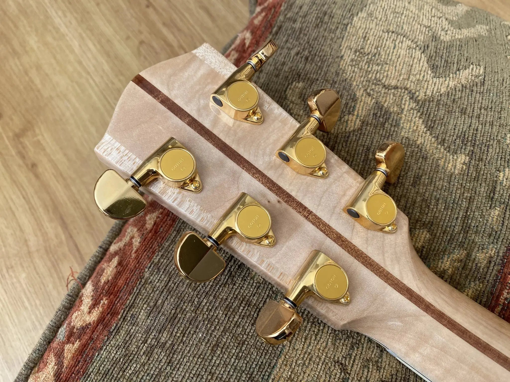 Eastman AC630 - BD (Price inc. Custom Pro Setup Package) - Richards Guitars Of Stratford Upon Avon