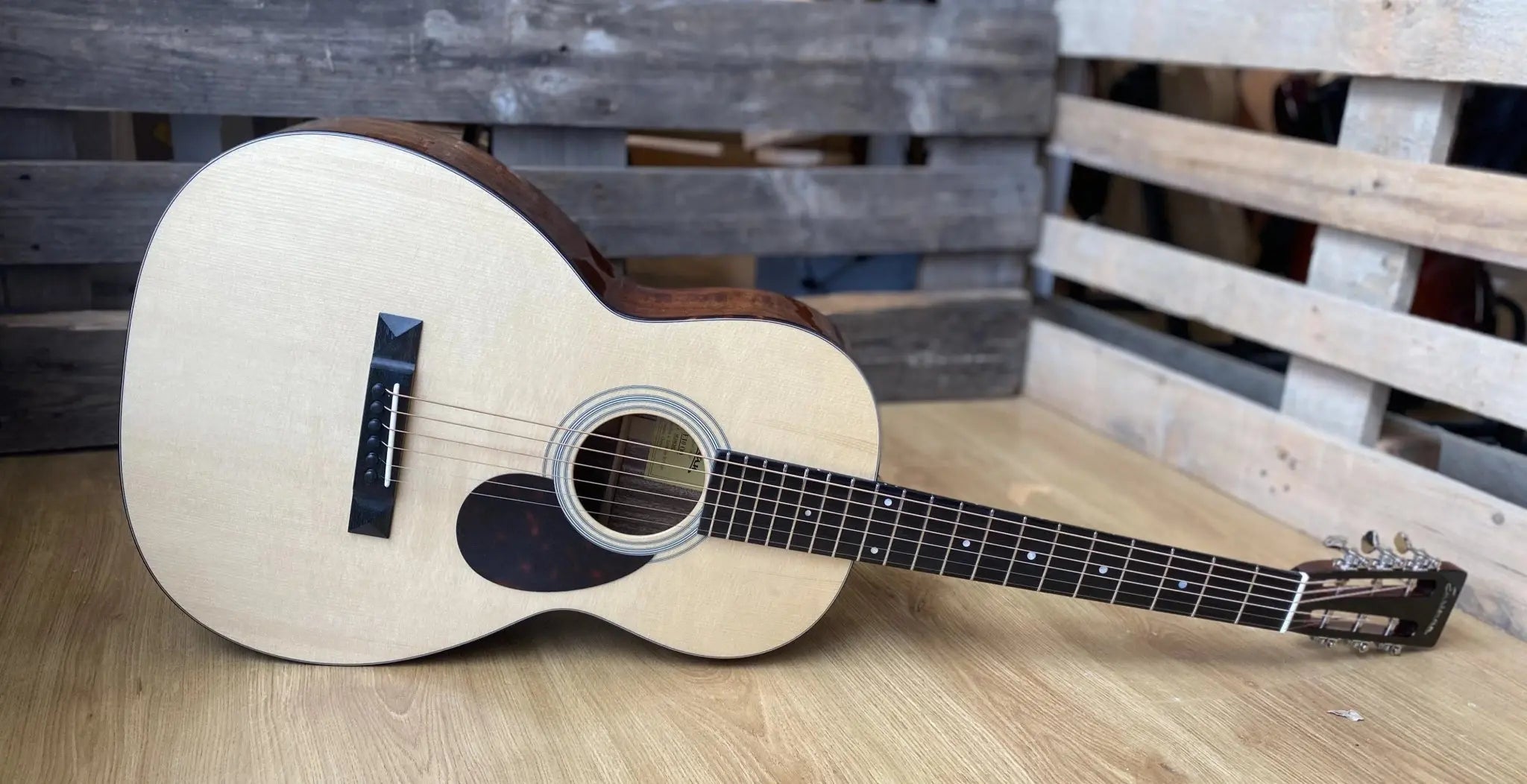 Eastman E10 OO TC Parlor Acoustic (Price inc. Custom Pro Setup Package) - Richards Guitars Of Stratford Upon Avon