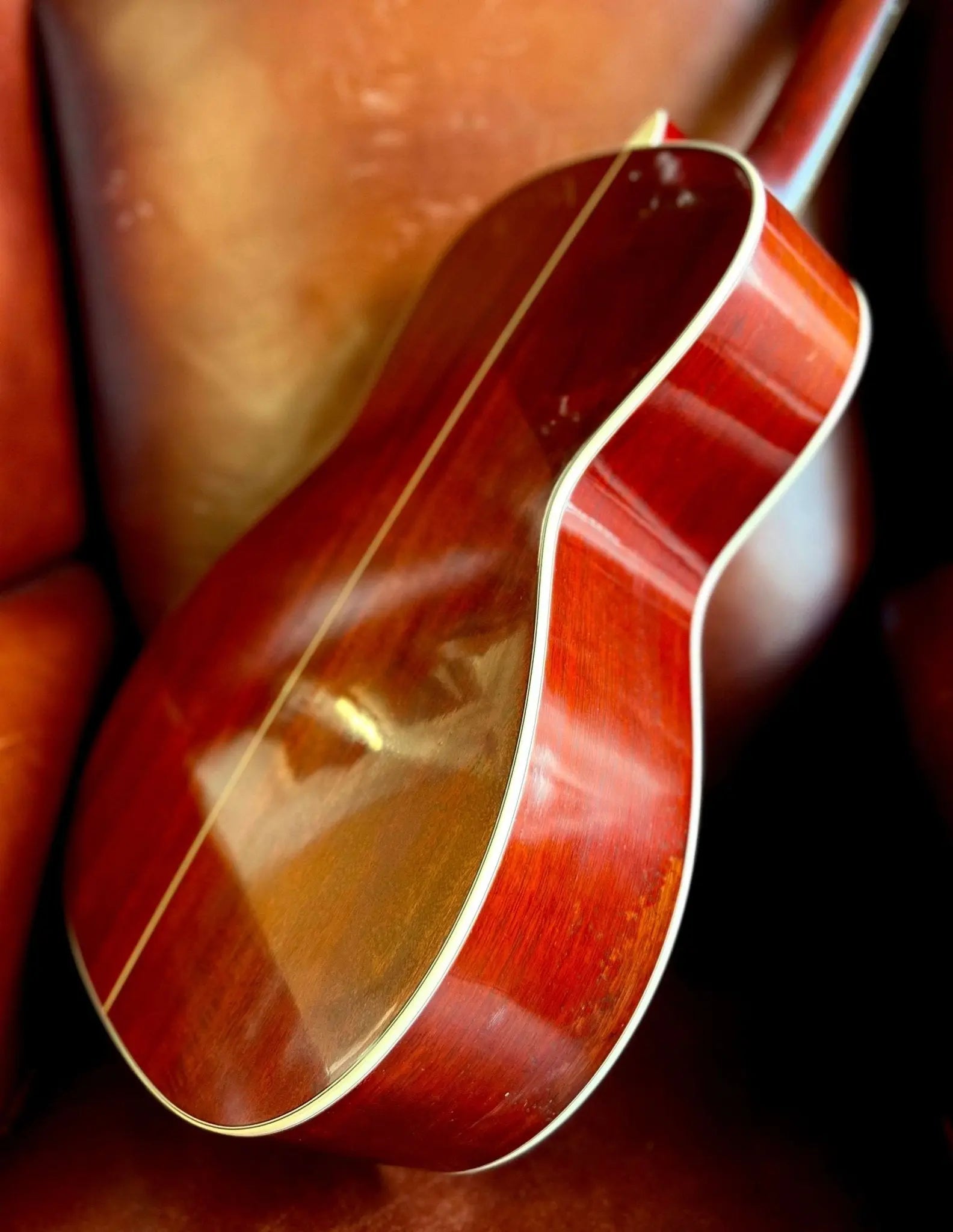 Eastman E10 OOSS/v ANTIQUE CLASSIC (Price inc. Custom Pro Setup Package) - Richards Guitars Of Stratford Upon Avon