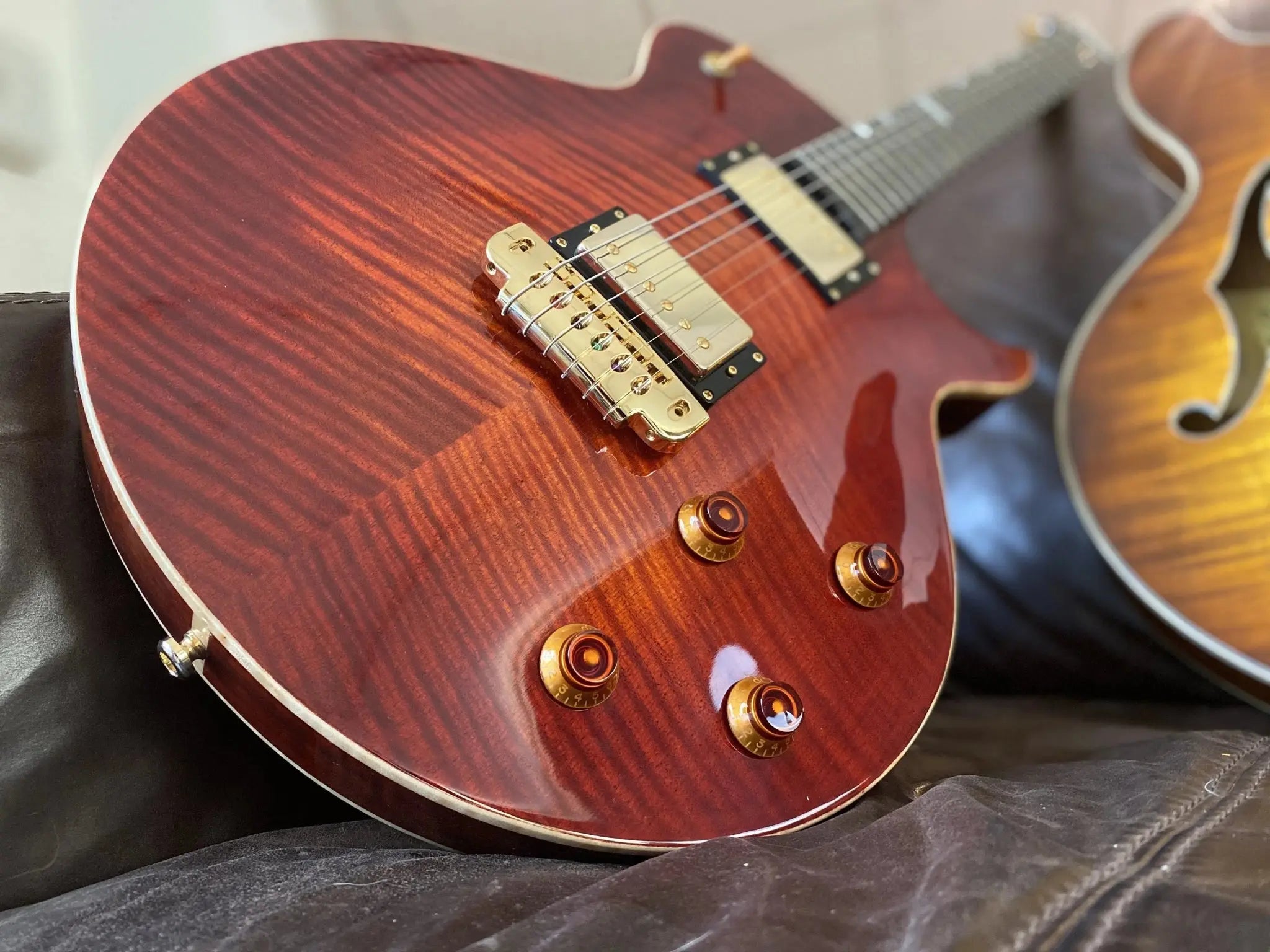 Eastman ER3 (Price inc. Custom Pro Setup Package) - Richards Guitars Of Stratford Upon Avon